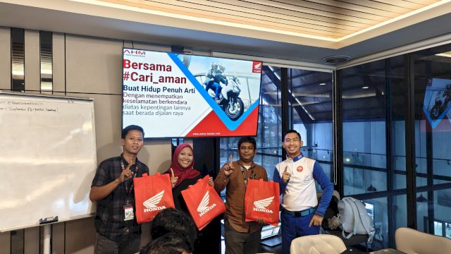 Edukasi safety riding Asmo Sulsel bagi kalangan Sales Force Honda Sultra. Foto: Istimewa.