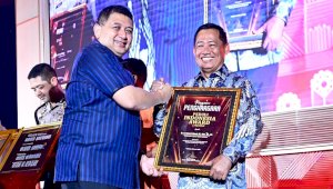 Plt Dirut PDAM Hamzah Ahmad Raih Anugerah Pemimpin BUMD Inspiratif di Peduli Indonesia Awards 2026