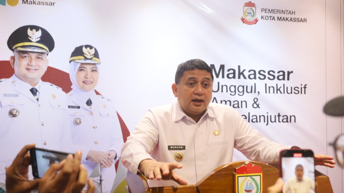 Hujan dan Angin Kencang, Wali Kota Munafri Imbau Warga Makassar Waspada