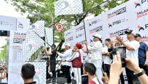 Kaesang, RMS, dan Gandi Lepas Jalan Sehat PSI di Pantai Losari, Ribuan Warga Antusias Ikut