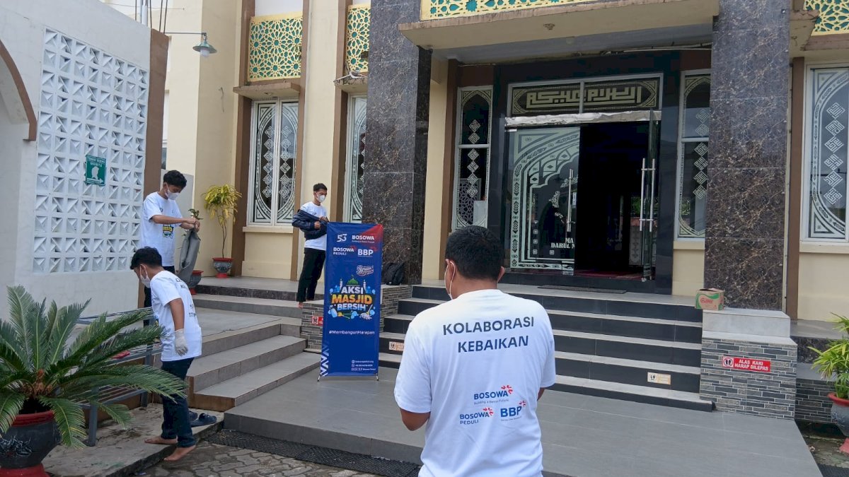 Bersih Menyambut Ramadan, Kolaborasi Bosowa Peduli dan BBP Hadir untuk Masyarakat