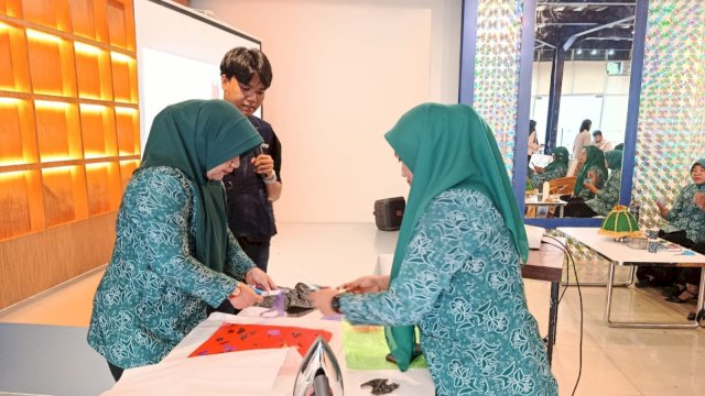 Pelatihan pengelolaan limbah rumah tangga berbasis ekonomi sirkular. Foto: Istimewa.