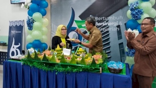 istimewa