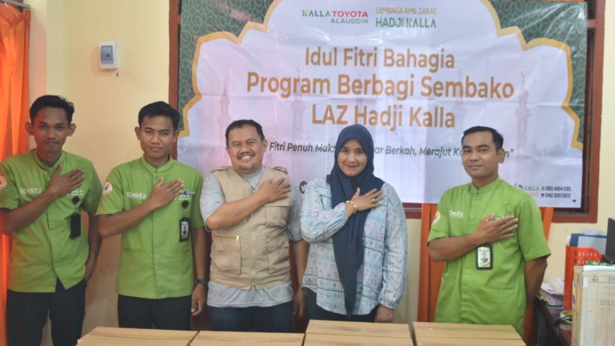 Program Idul Fitri Bahagia LAZ Hadji Kalla Bagi Ribuan Paket Sembako di 23 Kabupaten