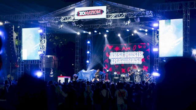 Konser Vierratale dan Wizz Baker di Toraja. Foto: Istimewa.