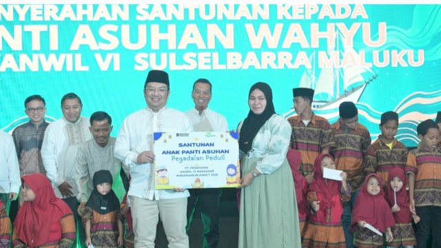 Safari Ramadan Pegadaian Kanwil VI Sulselbarra Maluku bagi santunan kepada anak yatim. Foto: Istimewa.