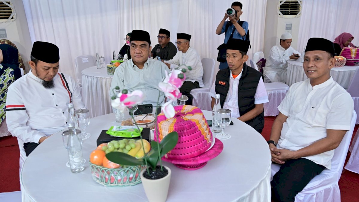 Perkuat Sinergi Jelang Idulfitri, Kabag Pemerintahan Setda Kota Makassar Rahmat Hadiri Buka Puasa Bersama Forkopimda