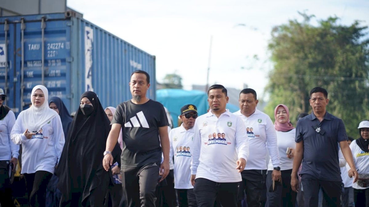 Wali Kota Tasming Hamid Apresiasi Gubernur Sulsel Lepas Ribuan Peserta Jalan Sehat “Anti Mager”