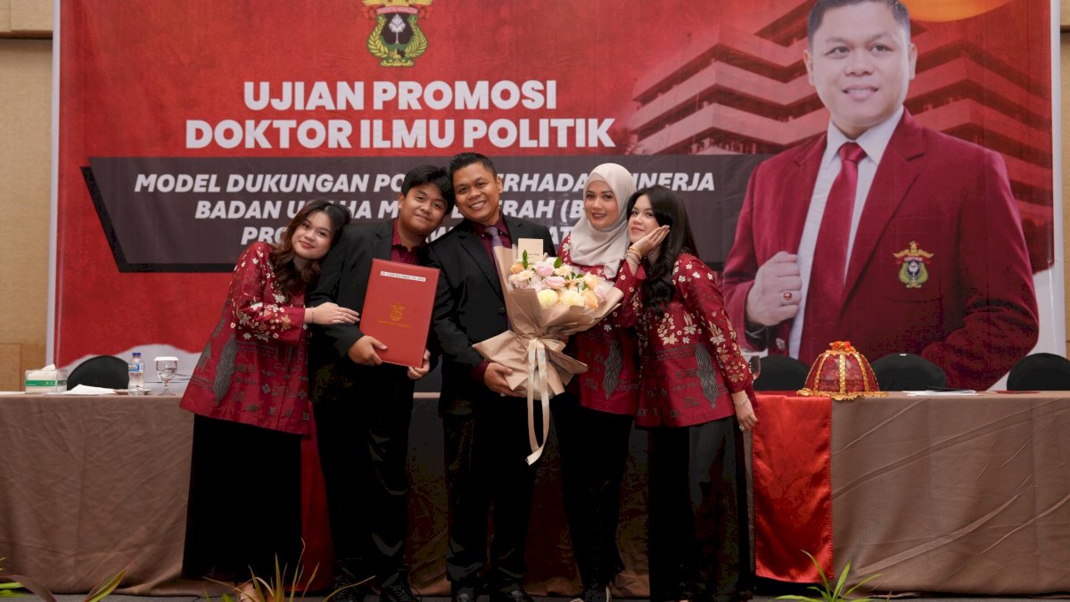 Disertasi Setebal 392 Halaman Antar Yasir Machmud Raih Gelar Doktor di Unhas