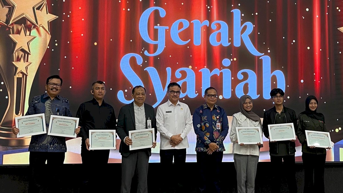 Bank Sulselbar Borong Dua Penghargaan Gerak Syariah OJK 2026