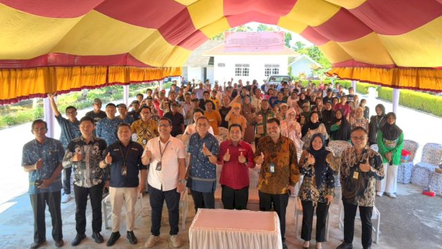 Edukasi keuangan OJK kepada petani Kakao. Foto: Istimewa.