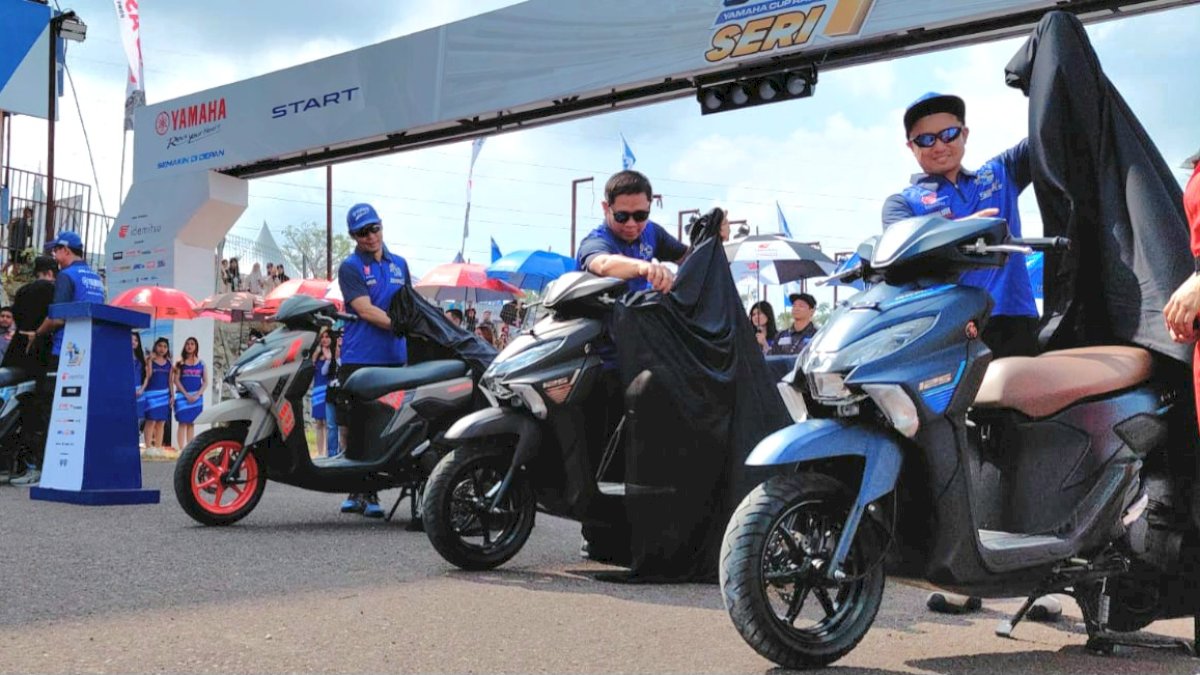 GEAR ULTIMA 125 Tampilkan 6 Warna Baru di YCR 2026 Sirkuit Puncak Mario Sidrap