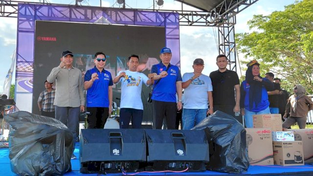 Bupati Sidrap Syaharuddin Alrif hadir membuka YCR 2026 di Sirkuit Puncak Mario. Foto: Istimewa.