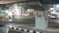 Viral Geng Motor di Makassar Tawuran Pakai Busur-Petasan Depan Mie Gacoan, 1 Orang Ditangkap