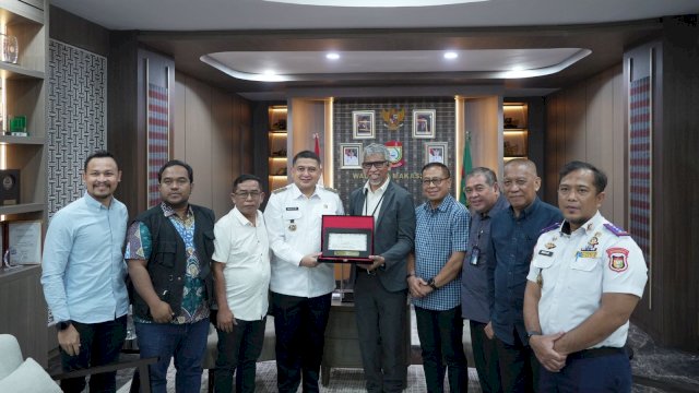 Pelindo Regional 4 bertemu dengan Pemkot Makassar bahas pengembangan pelabuhan Makassar. Foto: Istimewa.