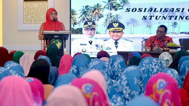 Bupati Gowa Sitti Husniah Talenrang saat menghadiri Halal Bihalal dan Sosialisasi Cegah Kawin Anak dan Stunting untuk Gowa Maju. Foto: Istimewa.