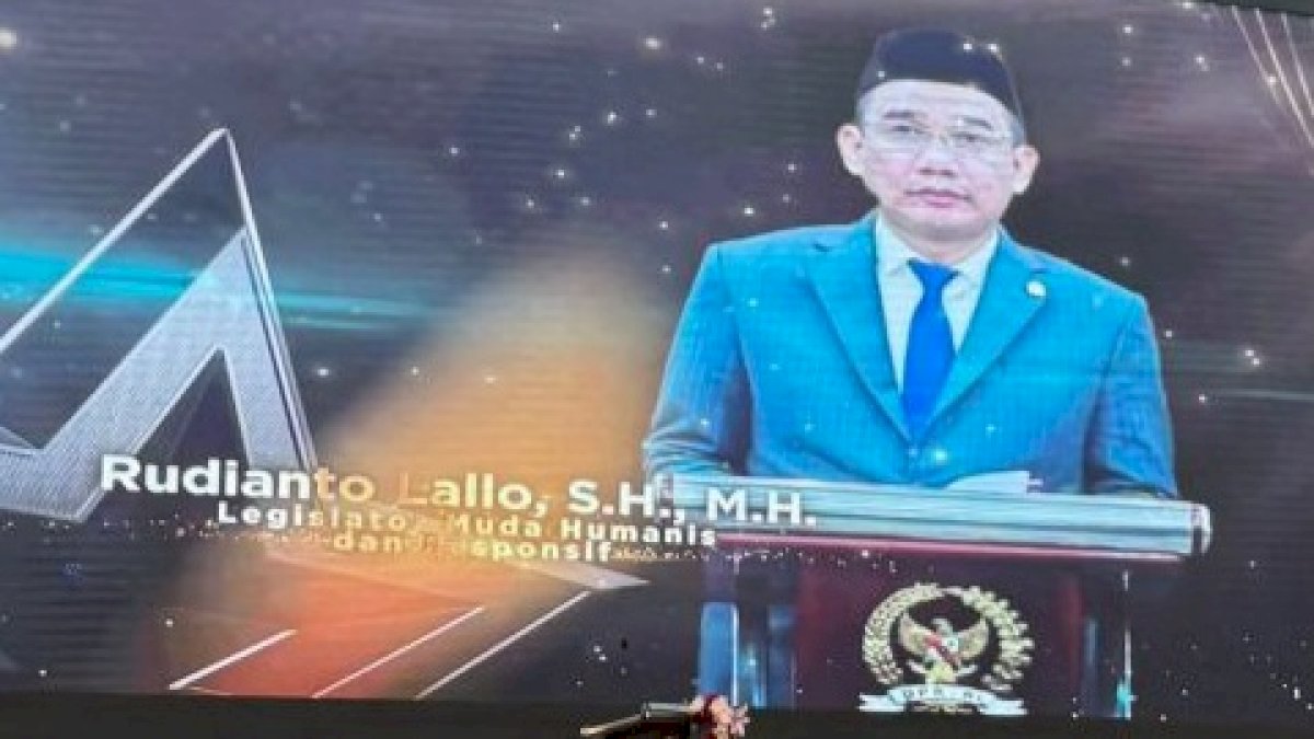 Sosok Legislator Muda Paling Humanis dan Responsif, Rudianto Lallo Raih Penghargaan KWP Award 2026