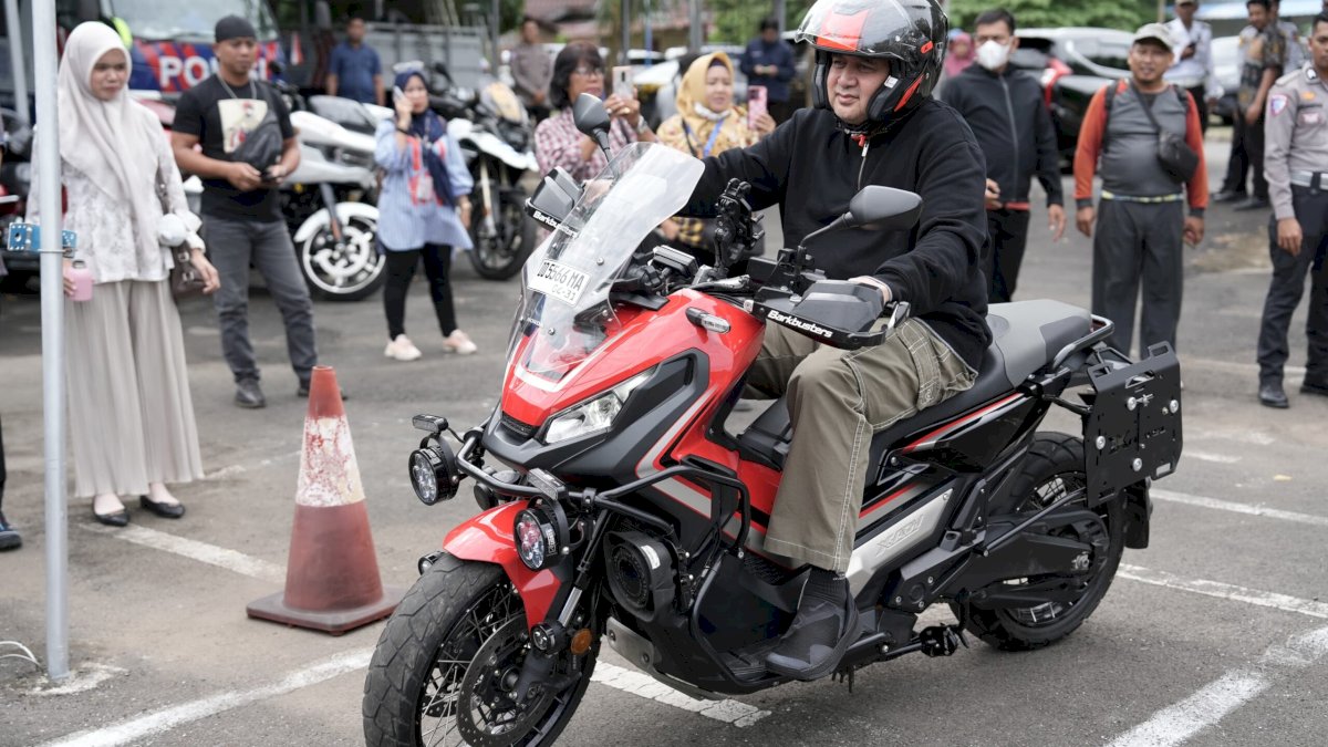 Wali Kota Makassar Resmikan Layanan SIM C1, Ajak Komunitas Moge Jadi Pelopor Tertib Berlalu Lintas