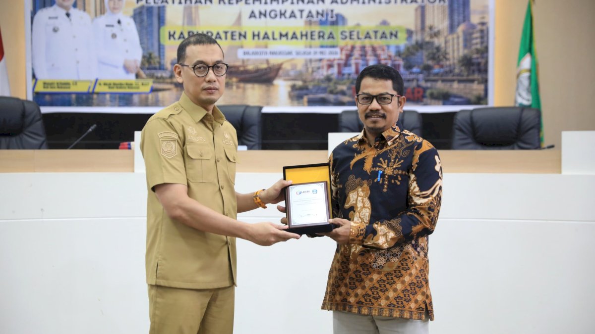 Sekda Makassar Paparkan Inovasi dan Strategi Pembangunan Saat Terima Peserta PKA Halmahera Selatan
