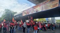 Serikat Buruh Demo di Makassar, Desak Pemerintah Sahkan UU Ketenagakerjaan