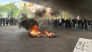 Hardiknas 2026, Mahasiswa Makassar Demo Tolak Komersialisasi Pendidikan di Kampus