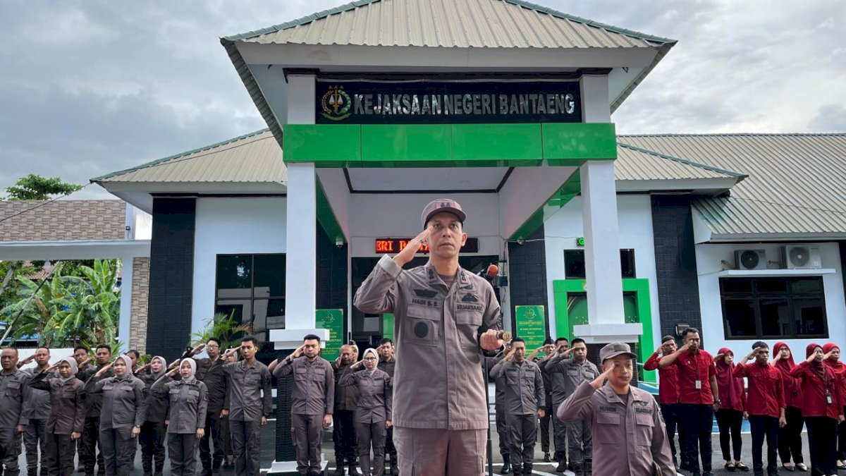 Kejari Bantaeng Gelar Upacara HUT ke-75 PERSAJA, Teguhkan Komitmen Penegakan Hukum Berintegritas