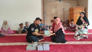 Anniversary ke-19, Gowata Sakti Motor Donasikan 10 Al-Quran untuk Masjid di Gowa