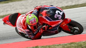 Ramadhipa Raih Podium Perdana di Moto3 Junior Barcelona 2026