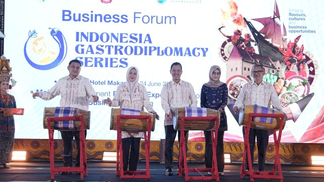 istimewa