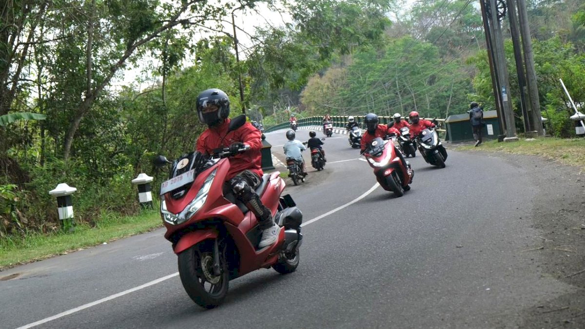 Harga BBM Jadi Sorotan, Honda Hadirkan Solusi Kendaraan Hemat Bahan Bakar