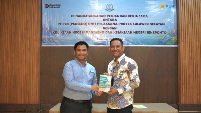 PLN UIP Sulawesi gandeng Kejari Jeneponto kawal pembagunan SUTT 150 kV. Foto: Istimewa.