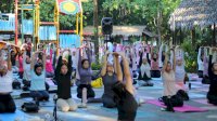 Bugis Waterpark Kembali Gelar Nature Yoga, Diikuti 127 Peserta