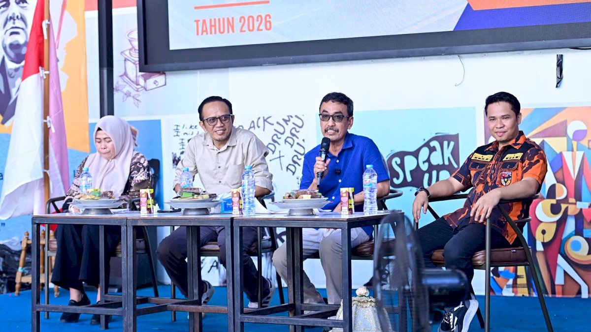 Hadiri Dialog Publik, Andi Syahrum Tegaskan Komitmen Tingkatkan Pelayanan Air Bersih