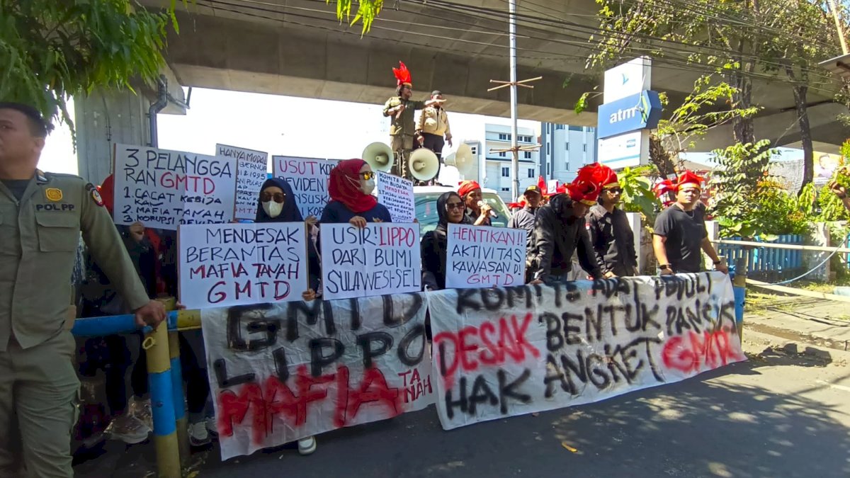 Tak Puas Hasil RDP, Komite Adat Kembali Geruduk DPRD Sulsel Desak Hak Angket GMTD