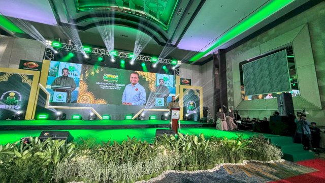 Pembina yayasan Ranu Prima Muhammad Ramli Rahim saat memberikan sambutan. Foto/SS