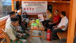 Antisipasi Kebakaran Lahan, Polisi di Arungkeke Jeneponto Edukasi Warga Soal Bahaya Bakar Sampah