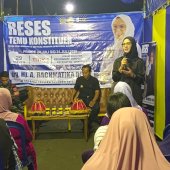 Reses Ketua DPRD Sulsel Cicu di Pasar Terong, Warga Minta Solusi Banjir dan Pengaman Kanal