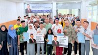 Komitmen Pemerataan Pendidikan, Rudianto Lallo Salurkan Bantuan Beasiswa PIP
