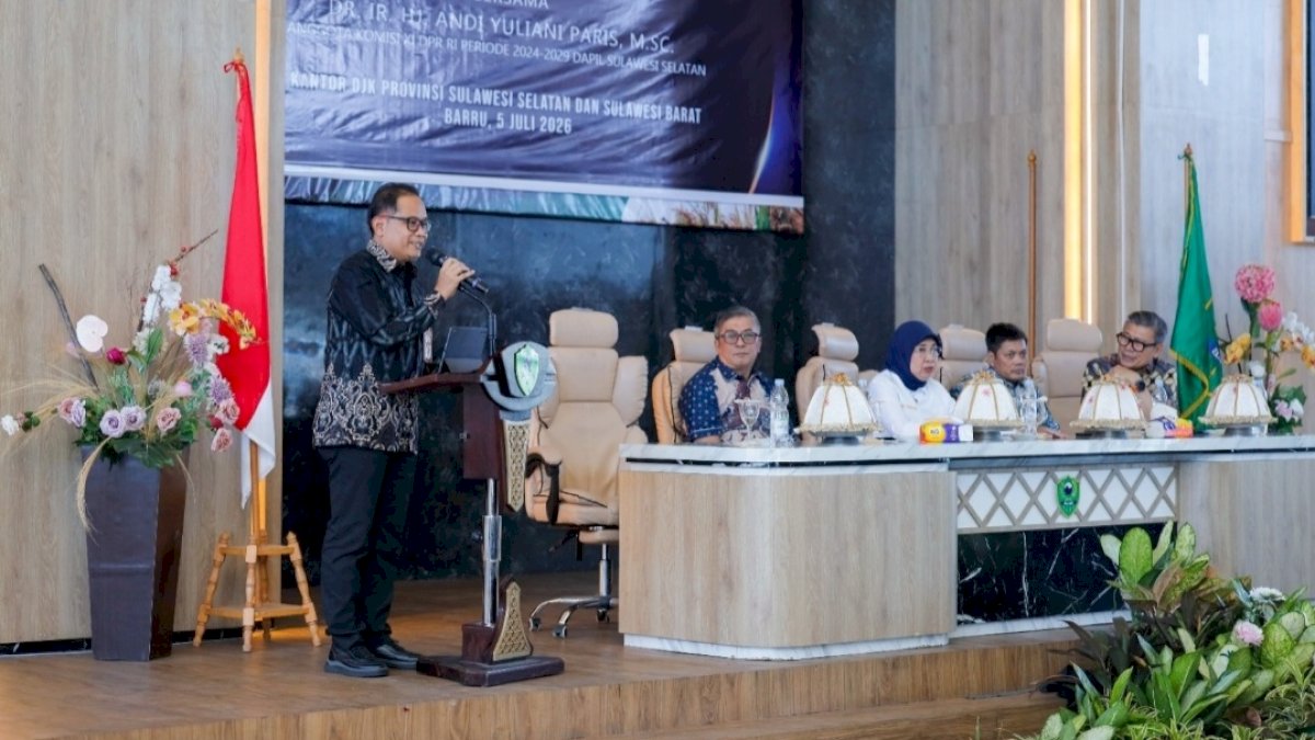 OJK Bersama Komisi XI DPR RI dan Pemkab Barru Perkuat Literasi Keuangan Masyarakat