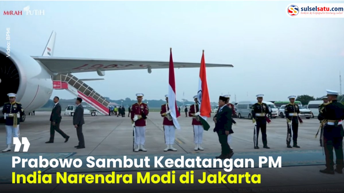 VIDEO: Prabowo Sambut Kedatangan PM India Narendra Modi di Jakarta
