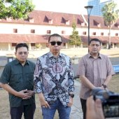 Munafri Dampingi Fadly Zon Tinjau Benteng Rotterdam Persiapan Revitalisasi