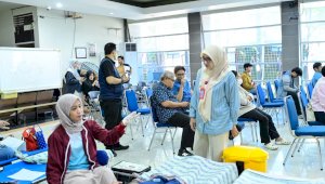 Semarak HUT ke-102, Perumda Air Minum Makassar dan Karang Taruna Gelar Donor Darah