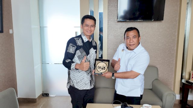istimewa