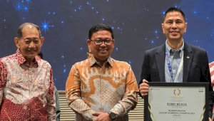 Kalla Toyota Raih Awards Otomotif 2026, Perkuat Kepercayaan Pelanggan di Sulsel