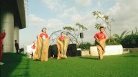 NIPAH Kampung Merdeka Hadirkan Lomba Tradisional di Mal