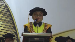 UNM Kukuhkan 1.081 Wisudawan, 75,30 Persen Raih Predikat Cum Laude