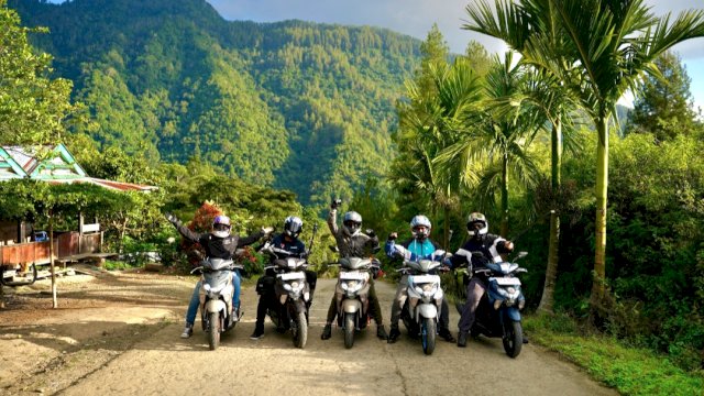 GEAR ULTIMATE RIDE Celebes Expedition saat jelajah di Lembah Rano dan Lembah Ollon. Foto: Istimewa.