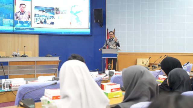 Wakil Presiden Direktur dan Chief Operation &amp; Infrastructure Officer PT Vale Abu Ashar dalam Sosialisasi Kebijakan Energi yang diselenggarakan Dewan Energi Nasional (DEN) bersama Universitas Hasanuddin. Foto: Istimewa.