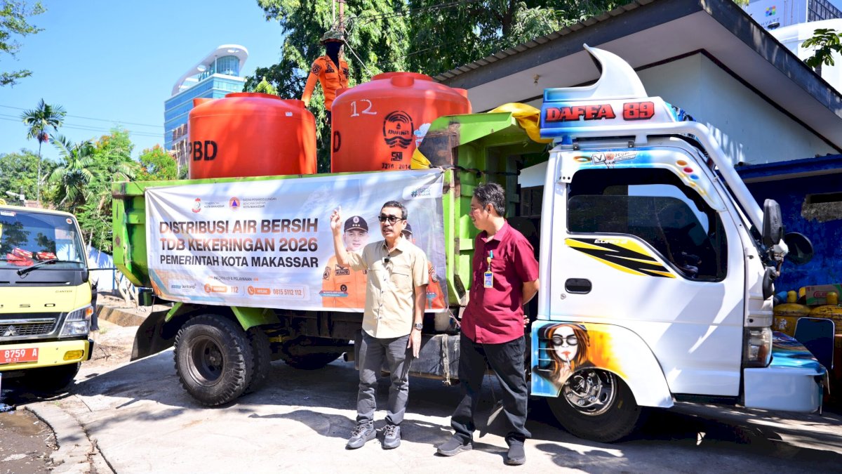 Bersama BPBD hingga TNI-Polri, PDAM Makassar Salurkan 2.550 M³ Air Bersih ke Warga Terdampak Kekeringan