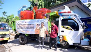 Bersama BPBD hingga TNI-Polri, PDAM Makassar Salurkan 2.550 M&sup3; Air Bersih ke Warga Terdampak Kekeringan